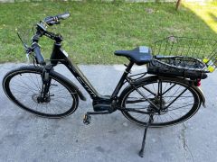 Damsky e-bike