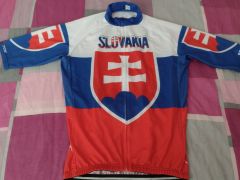 Predám pekný dres Slovakia L novy