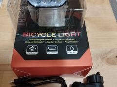 Predné svetlo na bicykel s powerbankou, 5000Lm, 4800amAh