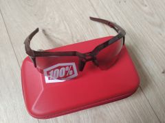 100% Speedcoupe, cherry palace/Lens: deep red mirror Wiggle.co.uk
