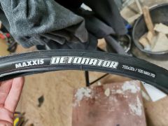 Maxis detonator 700x32c