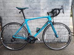 Giant TCR karbón, shimano 105 (ako specialized, canyon)