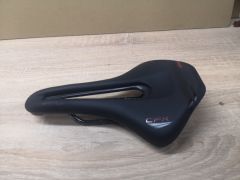 Selle San Marco GrouND CFX Wide sedlo, 155 mm