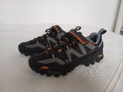 MTB tretry KTM  velkost 39 vibram