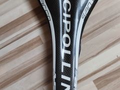 Karbónové sedlo Cipollini