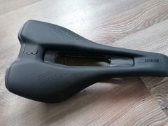 Sedlo BBB Bsd-141 Echelon  145 mm