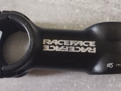Race face 35