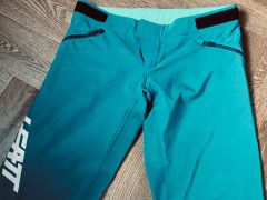 Leatt damske kratasy