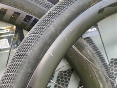 Ffwd Drift - gravel karbónové kolesá + original ffwd taška