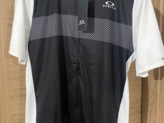 Novy dres Oakley