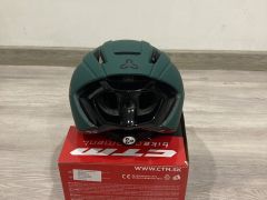 CTM Specta , smaragdovo -čierna L(58-61cm)