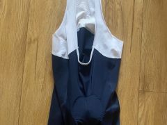 Monton bibs