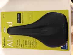 Ergon SR Allroad Core Comp M/L sedlo, 152 mm, čierna/sivá, M/L