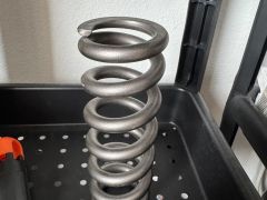 Ti - Springs Pružina Coil 174X(67.5-75) 450, pružina - Titanium