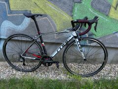 Karbonovy bike Cube