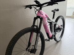 Elektricky horský bicykel
