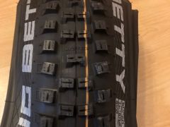 Schwalbe Big Betty 29x2.4 Super Trail Addix Soft nový