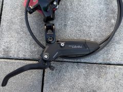 Nové brzdy Sram level
