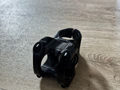 Race Face Turbine R 35 představec černá 40 mm