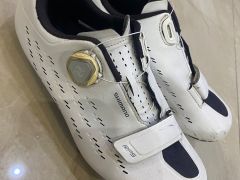 Cestné tretry Shimano