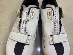 Cestné tretry Shimano