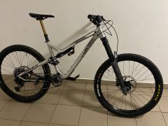 Commencal Meta AM V4.2