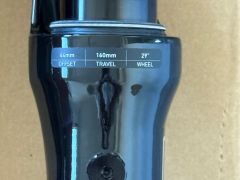 Nova Rock Shox ZEB Ultimate 29" / 160mm / Black