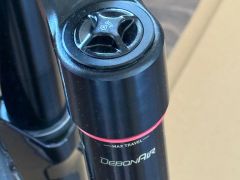 Nova Rock Shox ZEB Ultimate 29" / 160mm / Black