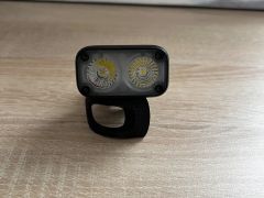 Predné svetlo Knog Blinder road 600