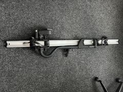 Thule Proride 598 strešný nosič na bicykel 2ks