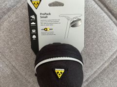 Topeak PRO Pack Small podsedlová kapsička + držiak F25, 0.43 l