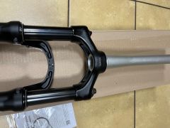 Suntour XCR 34 29 Boost Pružina