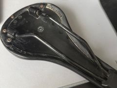 Sedlo Sixpack Kamikaze