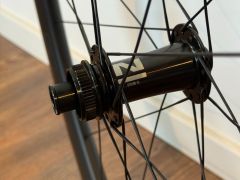 Nove karbonove kolesa Novatec R4 Disc Clincher