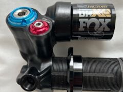 Nový Fox Dhx2 Factory 225/75 Trunion