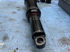 RockShox Deluxe Select+ 230x62,5