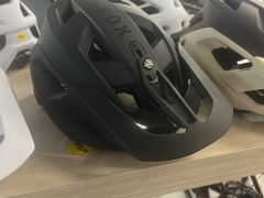 Prilba fox speedframe L