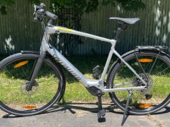 Univerzálny ľahký elektrobicykel Specialized Turbo Vado SL 5.0 L a XL