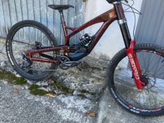 Zjazdovy bicykel 27,5