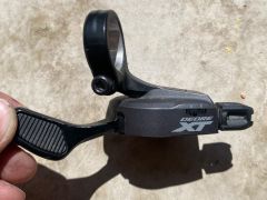 Shimano Deore XT Sl-M8100 na objímku 2 sp. radiaca páčka ľavá