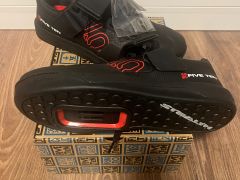 Nove naslapne Five Ten Hellcat Pro UK 10 &amp; 11