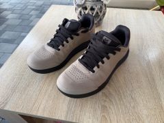 Fox Union flat 44 skoro nove