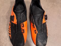 MTB Tretry - DMT M3 (41.5)