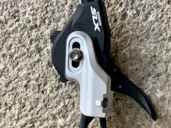 Shimano SLX Sl-M670-B