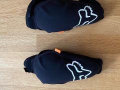 Detské/juniorské kolenové chrániče Fox Youth D30 Knee Guard Back