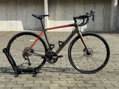Cestny bicykel / Cannondale Synapse Carbon Disc 105 / karbon / velkost 54
