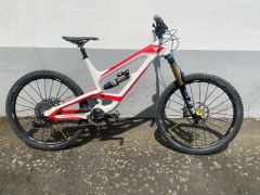 YT Capra CF 2019