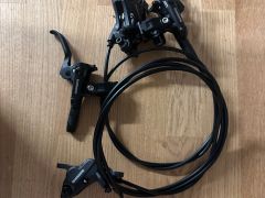 Shimano so 4 piestami, páka M6100, strmeň M6120