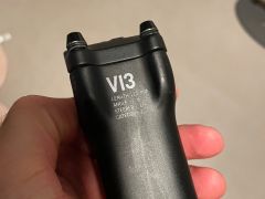 Predstavec Canyon V13