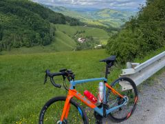 Predam cestny bicykel Cube Agree C:62 Race Bluegrey'n'orange